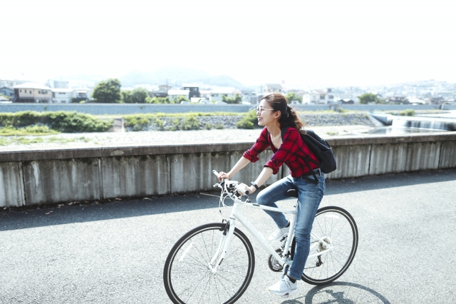 女性の自転車対策夏